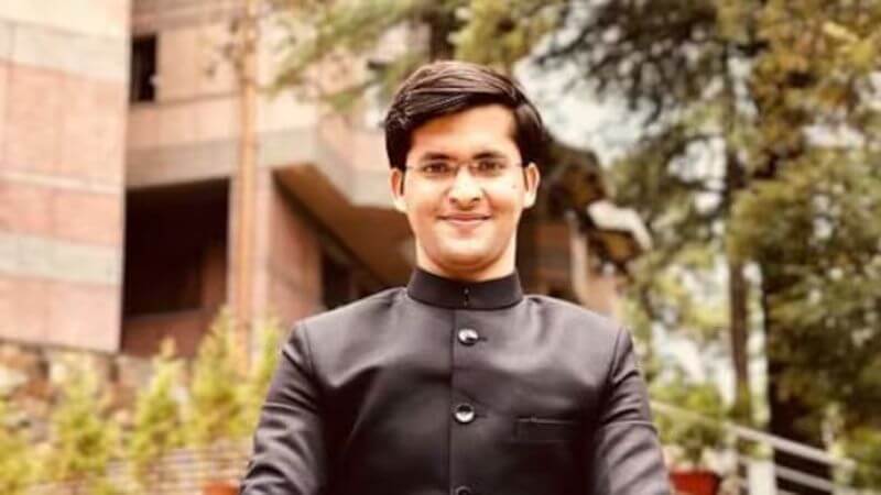 Youngest IAS Officer in India