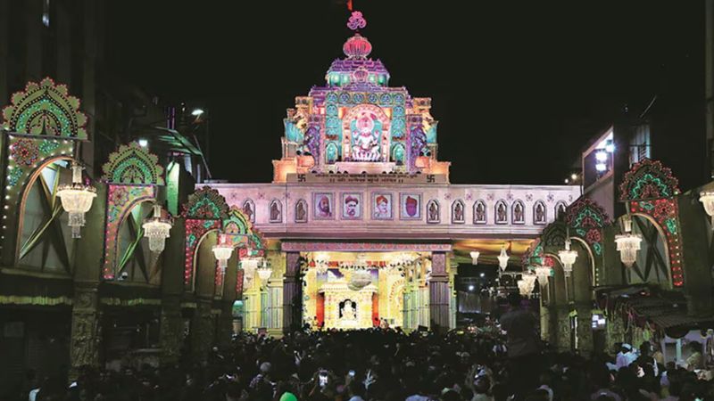 Dagadusheth Halwai Ganpati Temple Photos